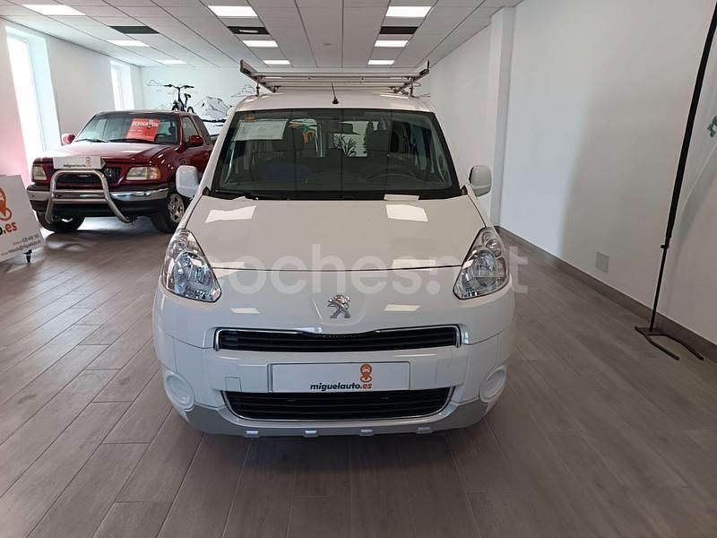 Usado Peugeot Partner Tepee Active 92 CV (67 kW) 2015 Blanco Monovolumen