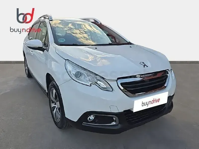 Usado Peugeot 2008 Active 82 CV (60 kW) 2015 Blanco SUV