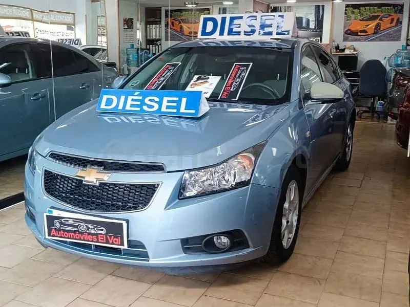 Usado Chevrolet Cruze LS 125 CV (91 kW) 2010 Azul Berlina