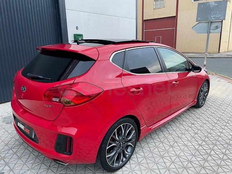 Usado Kia ProCeed GT 204 CV (150 kW) 2015 Rojo Utilitario