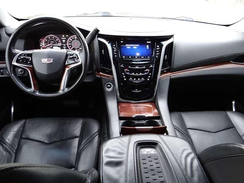 Usado Cadillac Escalade 2015 Negro SUV