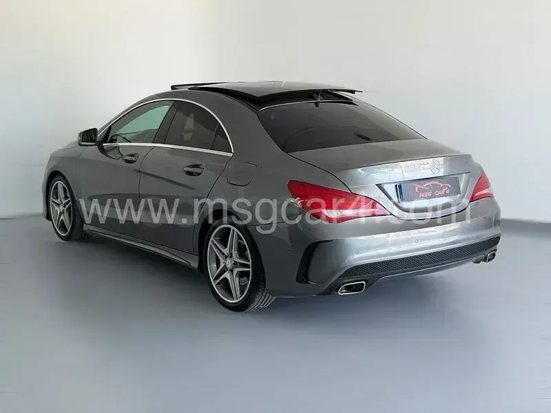 Usado Mercedes CLA220 AMG line 170 CV (125 kW) 2013 Gris / plata Coupe