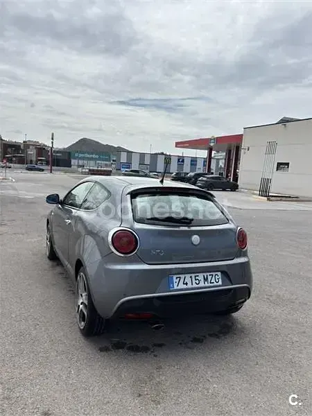 Usado Alfa Romeo MiTo Distinctive 120 CV (88 kW) 2009 Gris / plata Utilitario