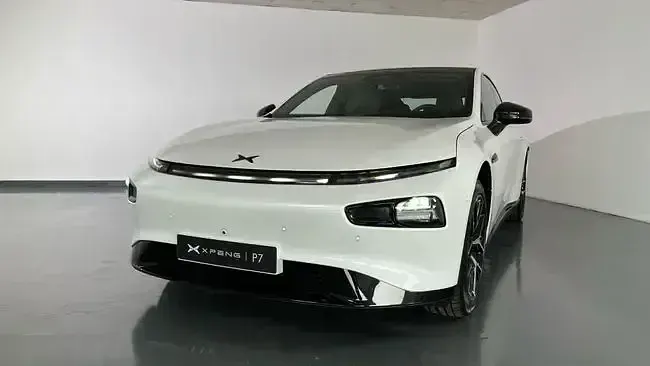 Usado XPENG P7 347 kW (473 CV) 2026 Eléctrico Berlina