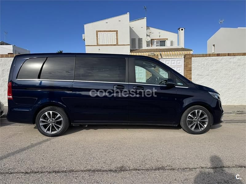Usado Mercedes V220 163 CV (119 kW) 2021 Azul Monovolumen
