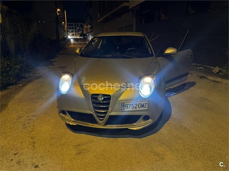 Usado Alfa Romeo MiTo Distinctive 78 CV (57 kW) 2011 Naranja Utilitario