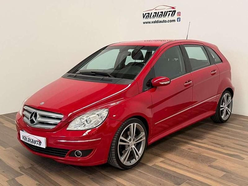 Rojo Usado 2008 Mercedes B180 Monovolumen | 8900 € (Un poco caro) - Imagen 1/4
