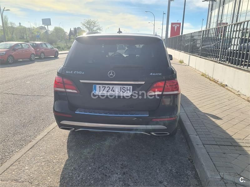 Usado Mercedes GLE250 204 CV (150 kW) 2016 Negro SUV