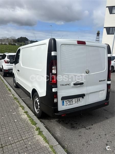 Usado Renault Trafic LIMITED 120 CV (88 kW) 2019 Blanco Monovolumen
