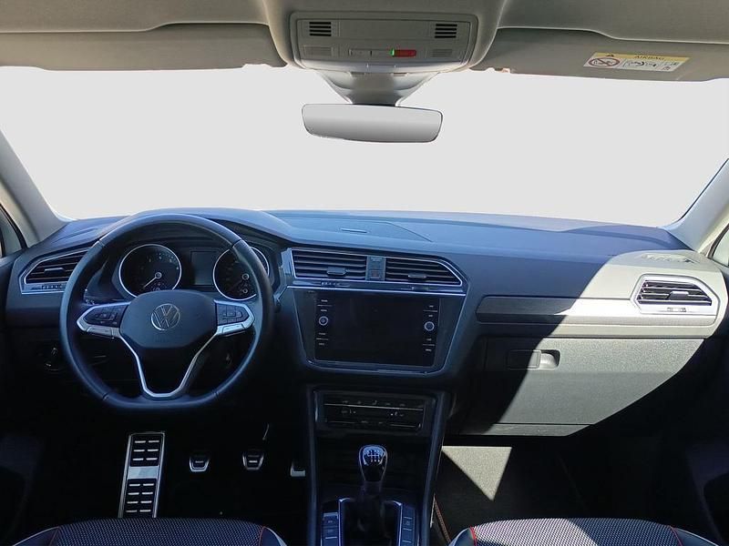 Usado VW Tiguan Sportline 150 HP (110 kW) 2022 Branco SUV