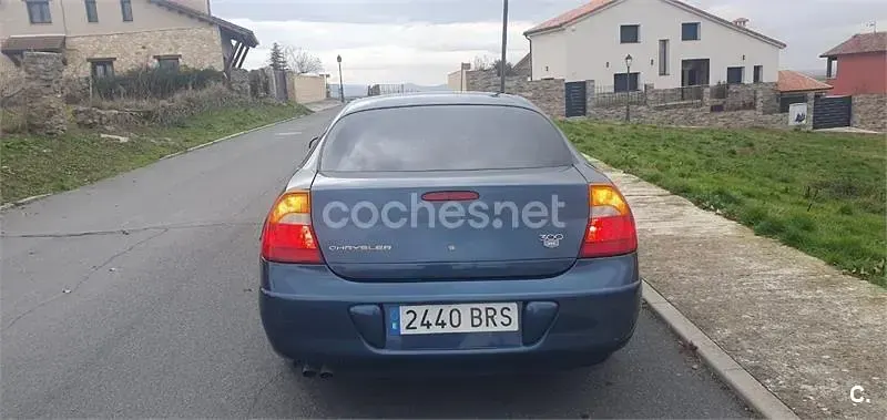 Usado Chrysler 300M 254 CV (186 kW) 2001 Azul Berlina