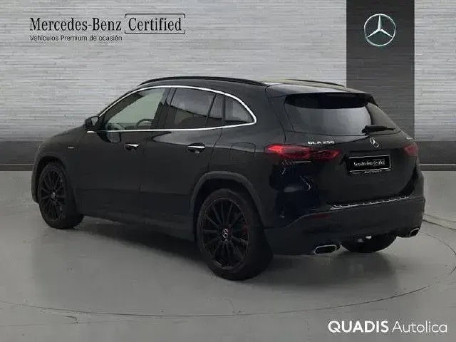 Usado Mercedes GLA250 224 CV (164 kW) 2021 Negro cosmos SUV