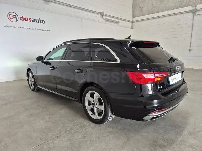 Usado Audi A4 Advanced Plus 163 CV (119 kW) 2022 Negro Familiar