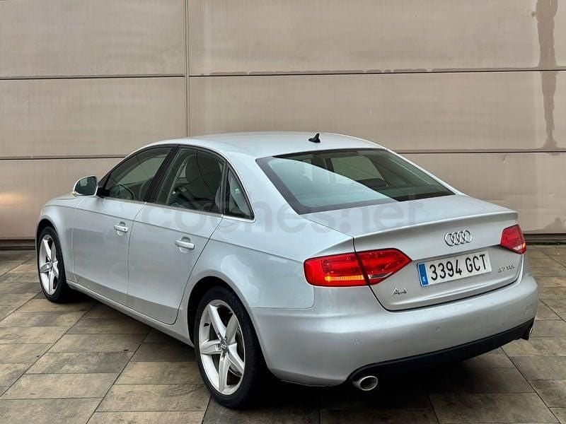 Usado Audi A4 190 CV (139 kW) 2008 Gris / plata Berlina