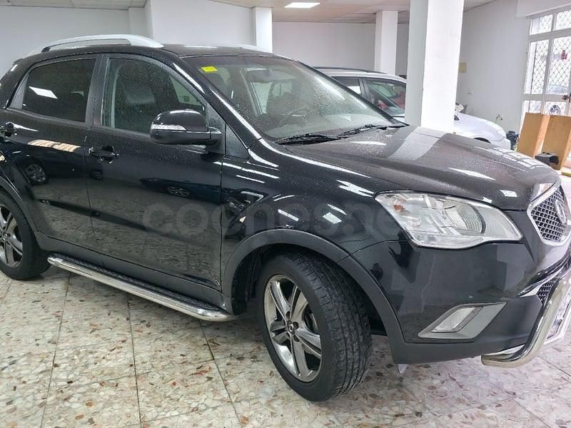 Usado Ssangyong (KGM) Korando Limited 175 CV (128 kW) 2011 Negro SUV