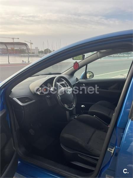 Azul Usado 2007 Peugeot 207 Berlina | 3800 € (Precio justo) - Imagen 1/1