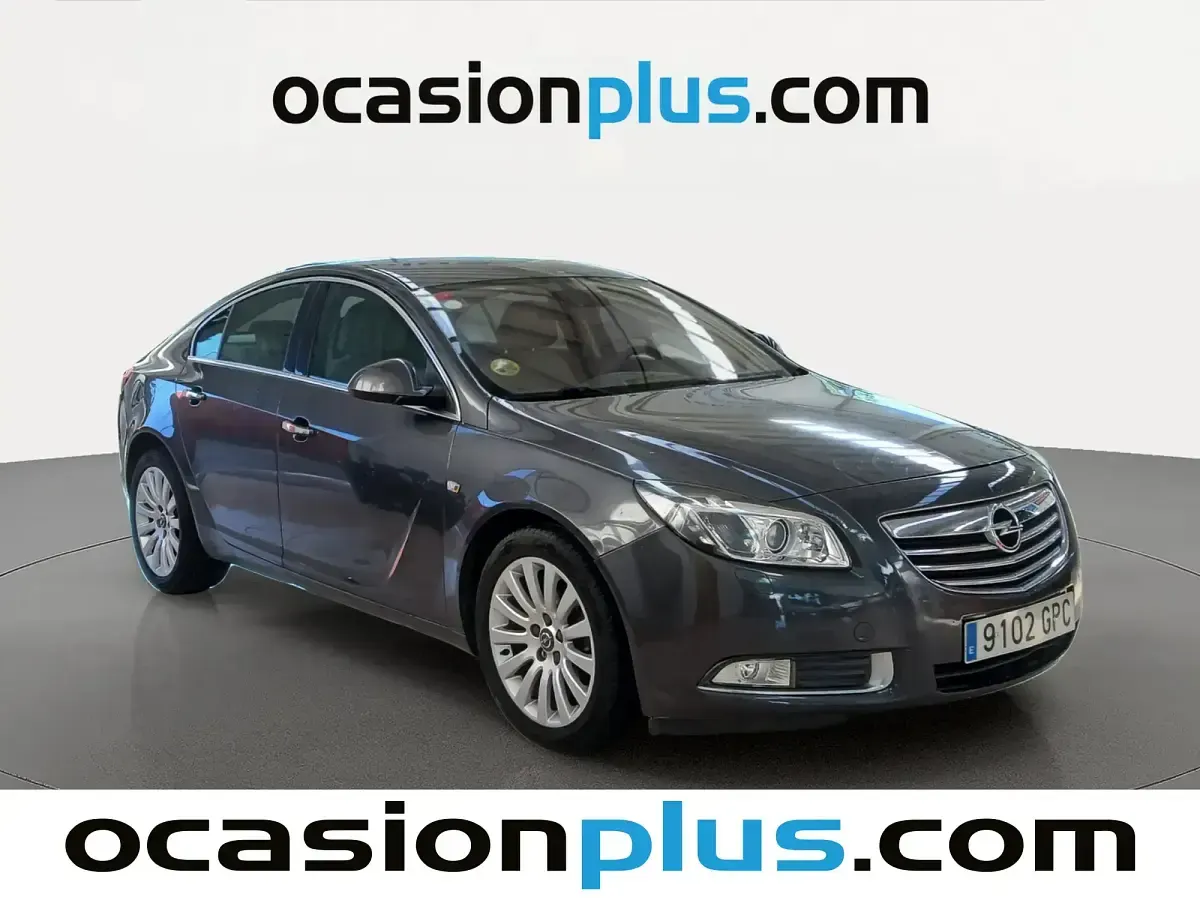 Usado Opel Insignia Cosmo 131 CV (96 kW) 2009 Gris Berlina