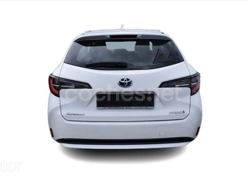 Usado Toyota Corolla Active 140 CV (102 kW) 2021 Blanco Familiar