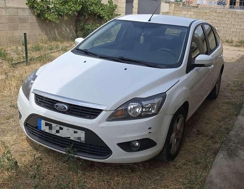 Blanco Usado 2010 Ford Focus Utilitario | 4970 € (Precio justo) - Imagen 1/2