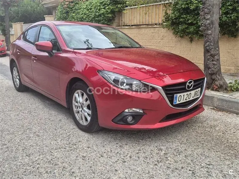 Usado Mazda 3 Style 120 CV (88 kW) 2016 Rojo Berlina