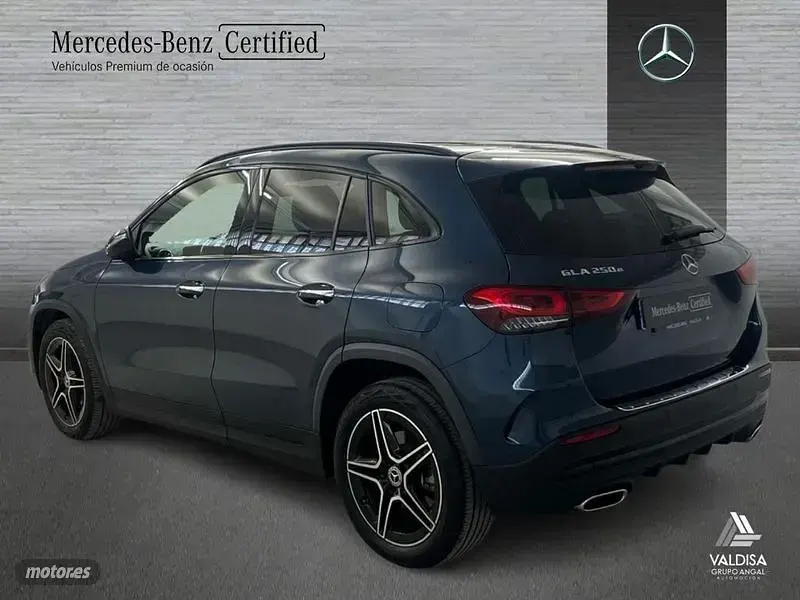 Usado Mercedes GLA250 AMG line 160 CV (117 kW) 2022 Azul SUV
