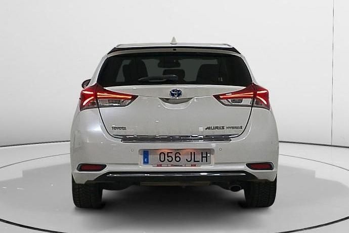 Usado Toyota Auris Hybrid Advance 136 CV (100 kW) 2016
