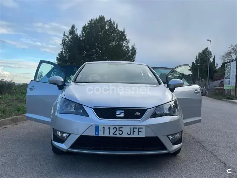 Usado Seat Ibiza FR 105 CV (77 kW) 2015 Blanco Berlina