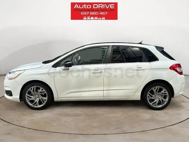 Usado Citroën C4 114 CV (83 kW) 2014 Blanco Berlina