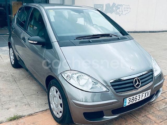 Gris / plata Usado 2007 Mercedes A180 Classic Monovolumen | 5990 € (Precio justo) - Imagen 1/4