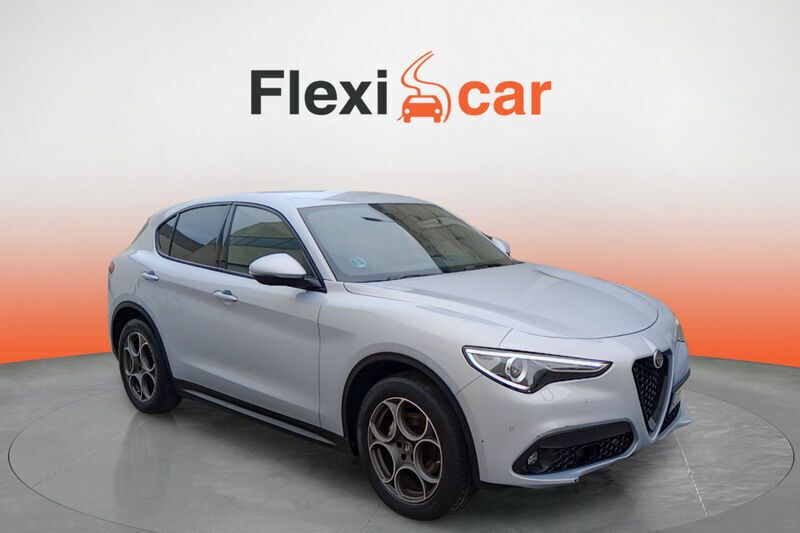 Gris Usado 2022 Alfa Romeo Stelvio Sprint SUV | 28.990 € (Precio justo) - Imagen 1/4