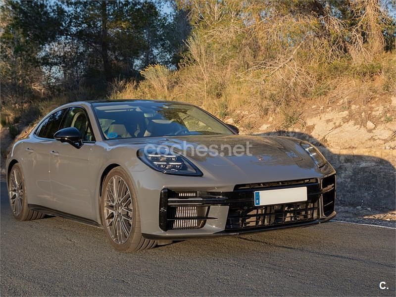 Usado Porsche Panamera 4 470 CV (345 kW) 2025 Gris / plata Berlina