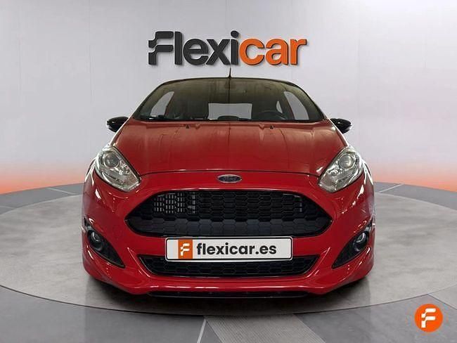 Usado Ford Fiesta 140 CV (102 kW) 2017 Rojo Utilitario