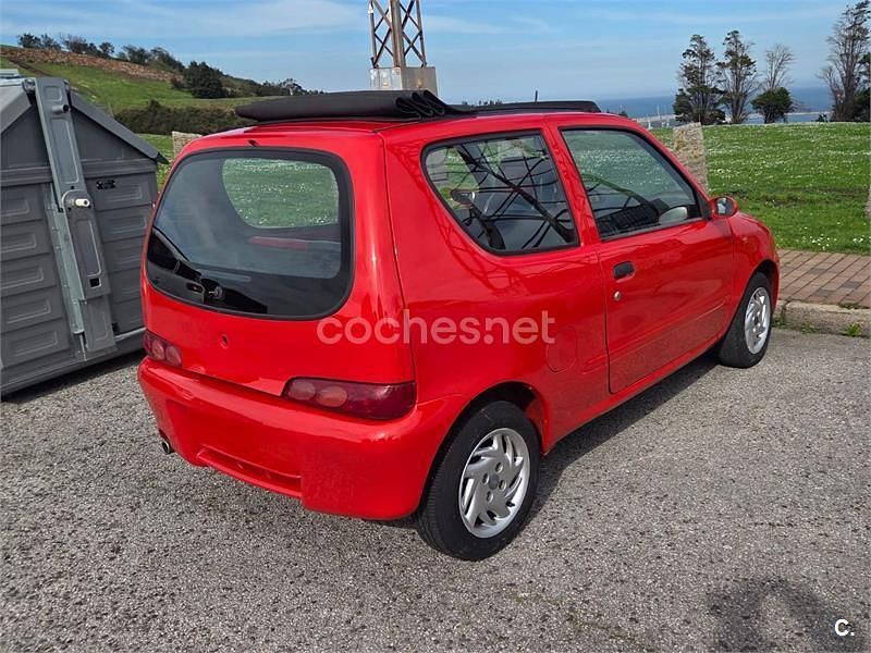Usado Fiat Seicento 54 CV (39 kW) 1999 Rojo Utilitario