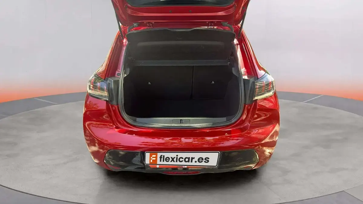 Usado Peugeot 208 Allure 101 CV (74 kW) 2020 Rojo Utilitario