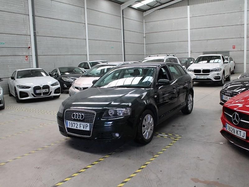 Usado Audi A3 Attraction 102 CV (75 kW) 2007 Verde Utilitario