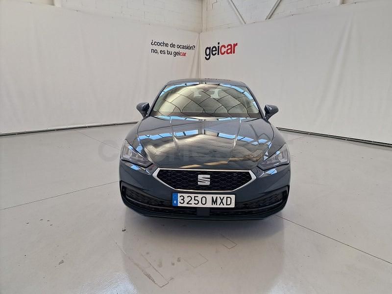 Usado Seat Leon Style 116 CV (85 kW) 2025 Azul Berlina