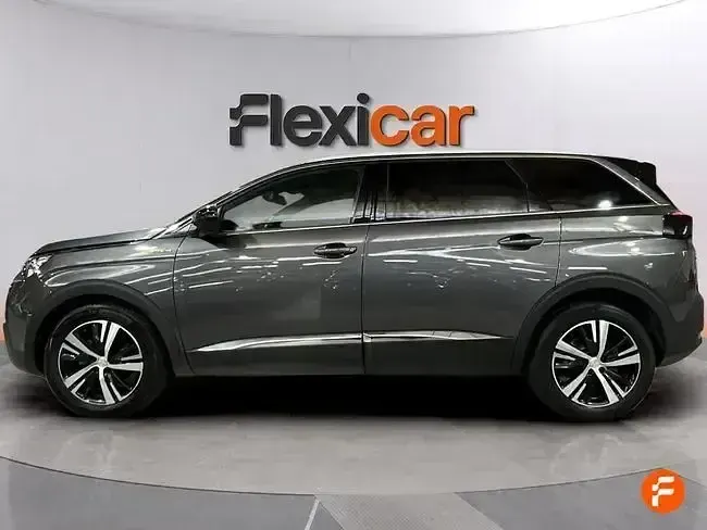 Usado Peugeot 5008 GT-line 130 CV (95 kW) 2020 Gris SUV