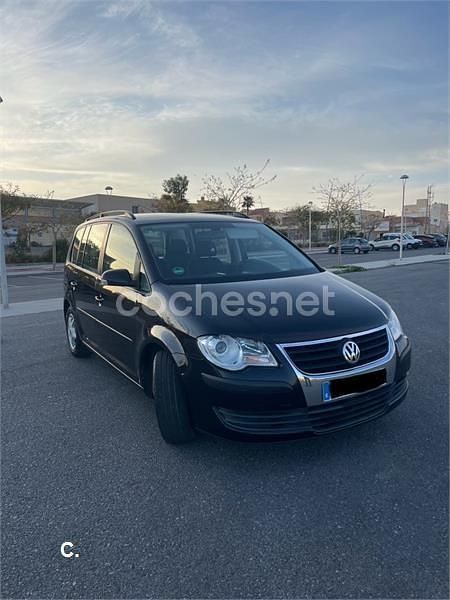 Usado VW Touran Edition 105 CV (77 kW) 2008 Negro Monovolumen