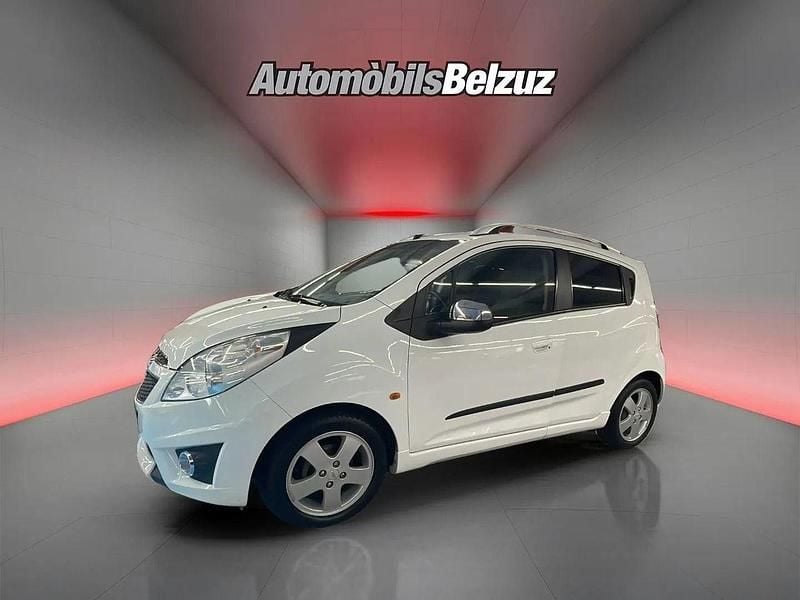 Blanco Usado 2011 Chevrolet Spark LT Utilitario | 5490 € - Imagen 1/4