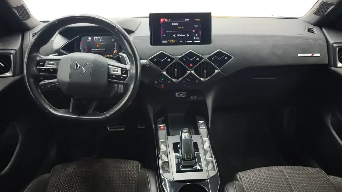 Usado DS Automobiles DS3 Crossback Performance 131 CV (96 kW) 2022 Azul SUV