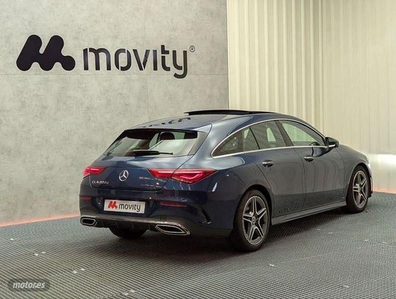 Usado Mercedes CLA200 AMG 150 CV (110 kW) 2021 Azul Familiar