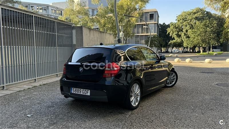 Usado BMW 118 143 CV (105 kW) 2008 Negro Utilitario
