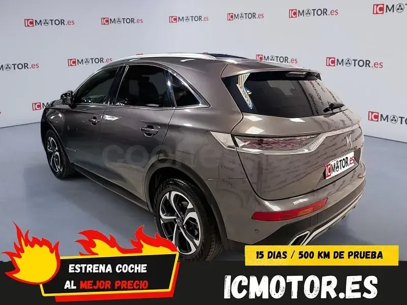 Usado DS Automobiles DS7 Crossback So Chic 180 CV (132 kW) 2019 Gris / plata SUV