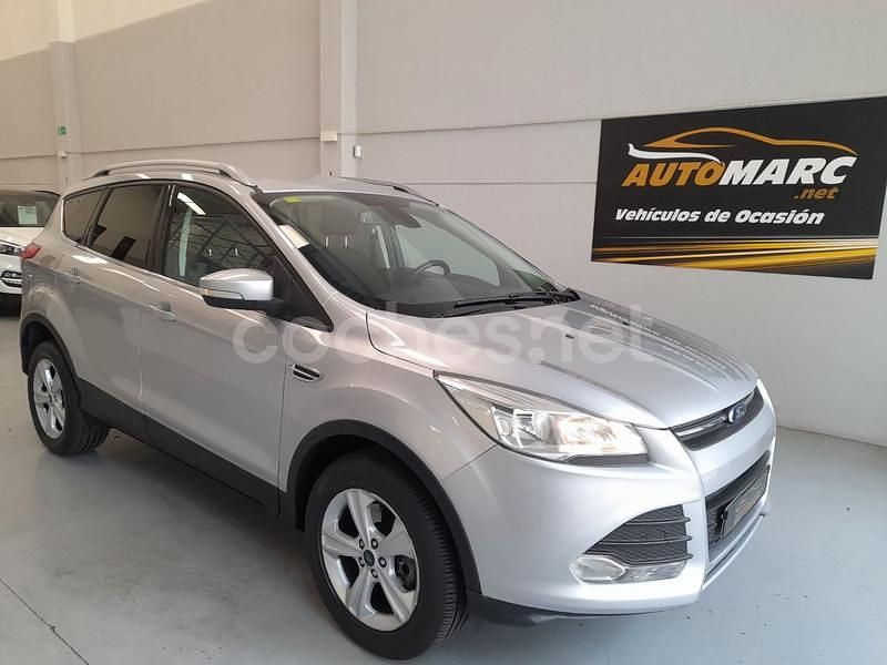 Gris / plata Usado 2016 Ford Kuga Business Edition SUV | 13.490 € (Buen precio) - Imagen 1/4