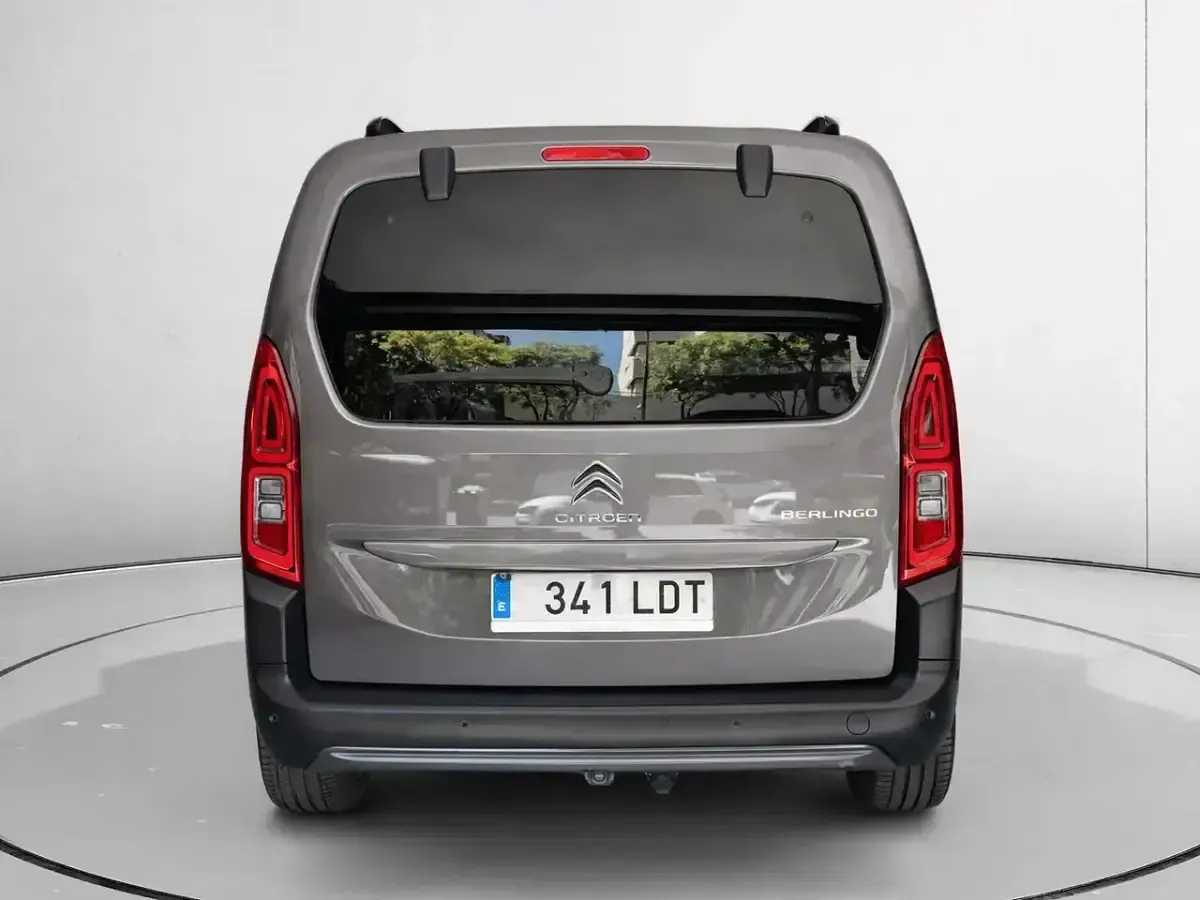 Usado Citroën Berlingo Feel 130 CV (95 kW) 2020 Gris Monovolumen