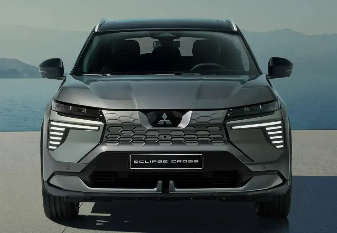 Usado Mitsubishi Eclipse Cross Spirit 163 CV (119 kW) 2019 Gris SUV