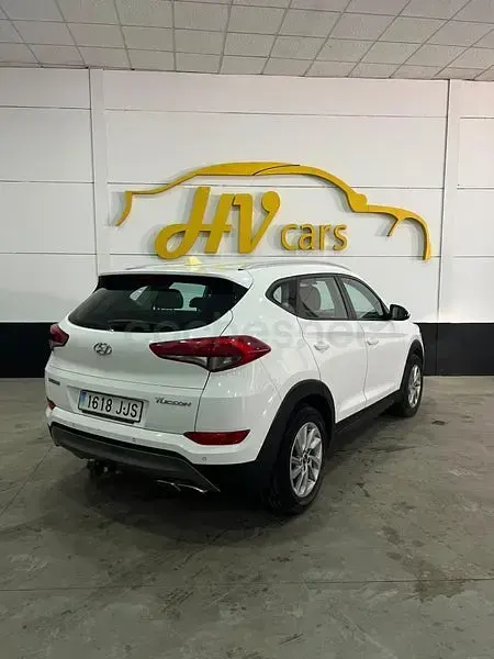 Usado Hyundai Tucson 136 CV (100 kW) 2016 Blanco SUV