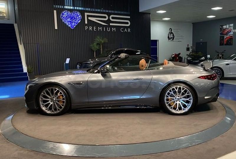 Usado Mercedes SL63 AMG AMG 585 CV (430 kW) 2023 Gris / plata Descapotable