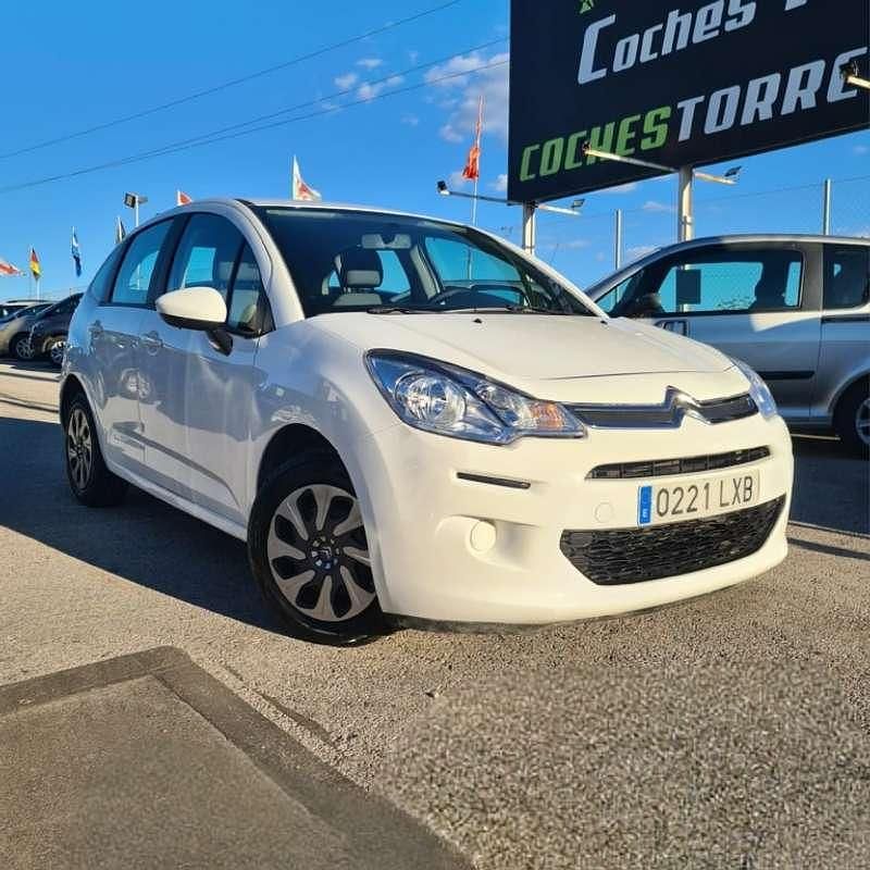 Blanco Usado 2015 Citroën C3 Attraction Utilitario | 5900 € (Precio justo) - Imagen 1/4
