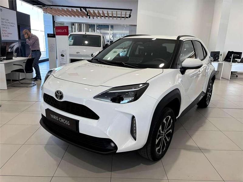 Nuevo 2025 Toyota Yaris Cross Active SUV | 27.000 € (Caro) - Imagen 1/4
